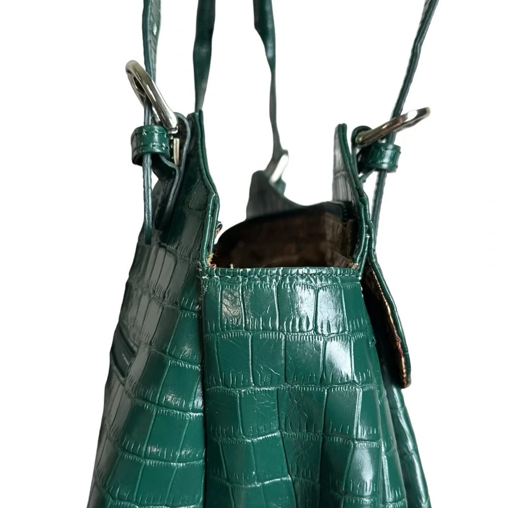 MAXX New York Green Croc Embossed Leather Shoulder Bag Silver Hardware Mobwife - Picture 8 of 16